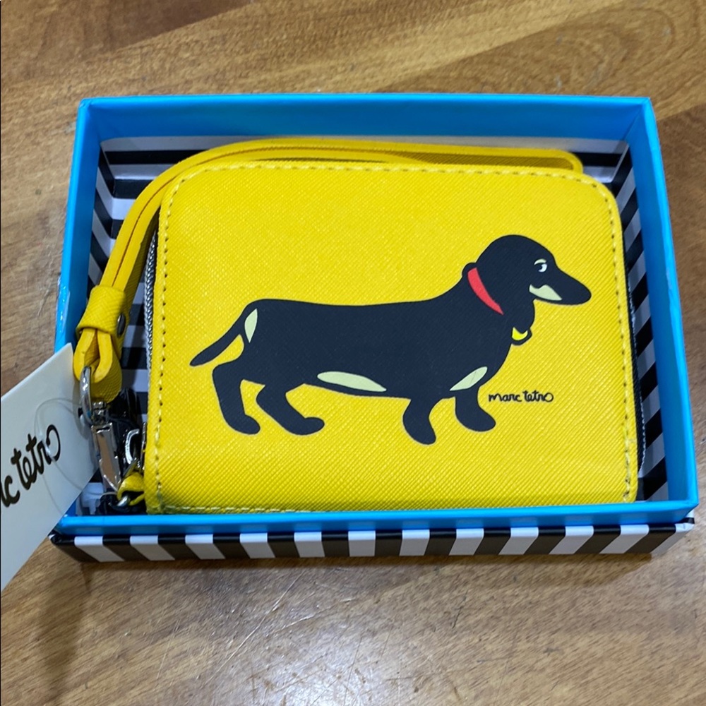 COPY - NWT.  Marc Tetro, wallet/wristlet.